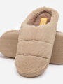 Trendy huňaté papučky v hnedej farbe C43-85