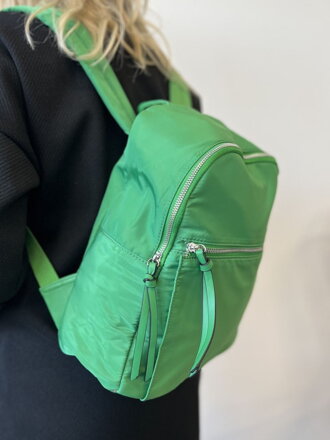 Športový dámsky zelený ruksak 