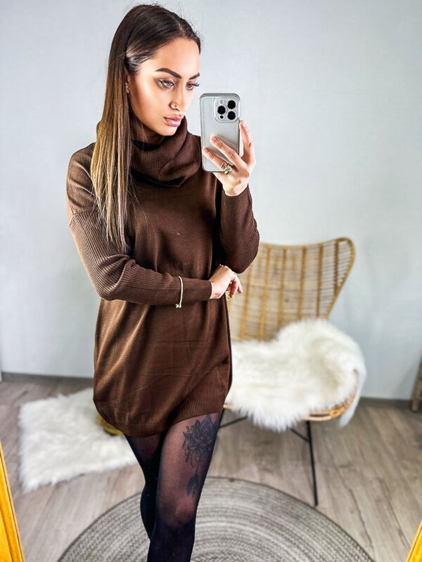 Svetrové šaty v čokoládovej hnedej farbe 