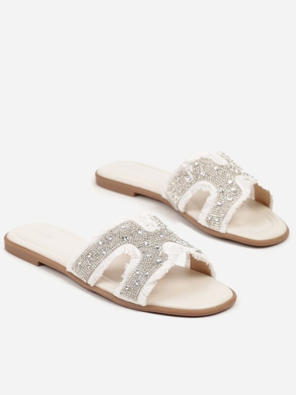 Biele šľapky s kamienkami Q7057-71